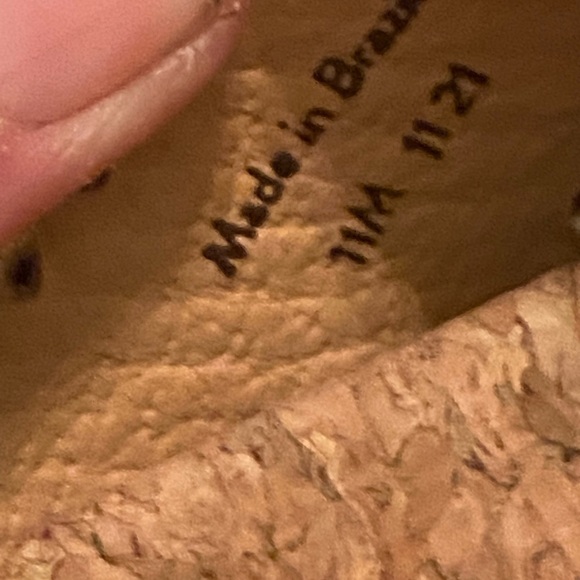 Jack Rogers Thelma Comfort Flip-Flop Gold Sandals - Picture 7 of 7